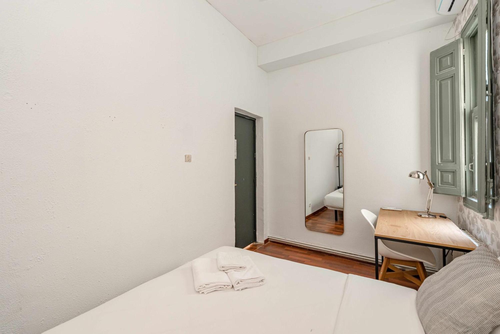 Sol Y Tirso Rooms Madrid Eksteriør bilde